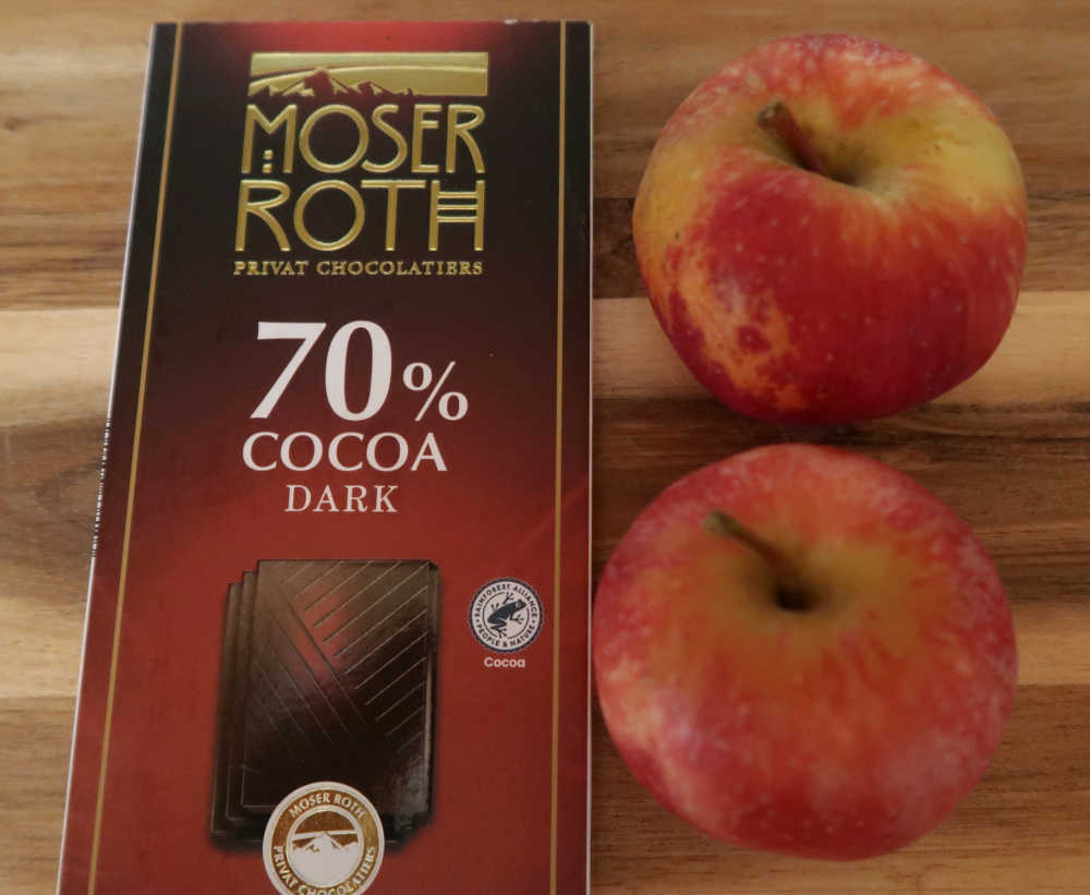 Apples and dark chocolate