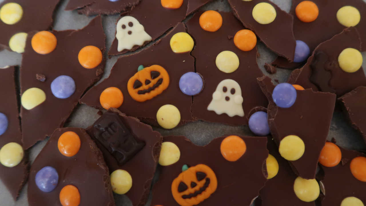 Halloween Bark Recipe - How to make a fun easy dessert treat with chocolate candy